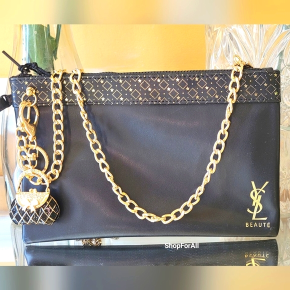 Yves Saint Laurent - Picture 2 of 12